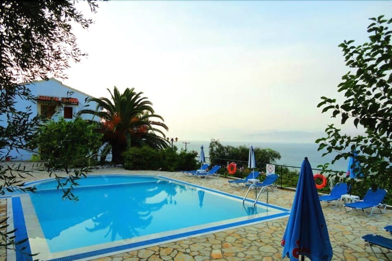 Apraos Dionysos Apartments מראה חיצוני תמונה