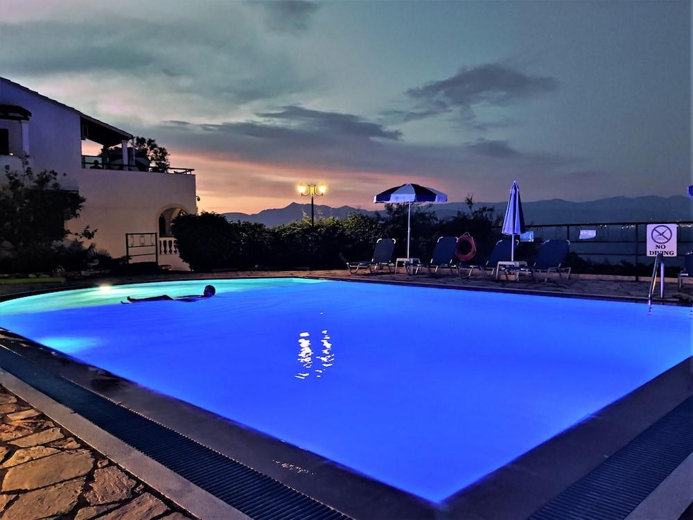 Apraos Dionysos Apartments מראה חיצוני תמונה
