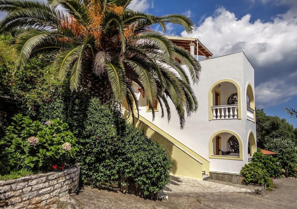 Apraos Dionysos Apartments מראה חיצוני תמונה