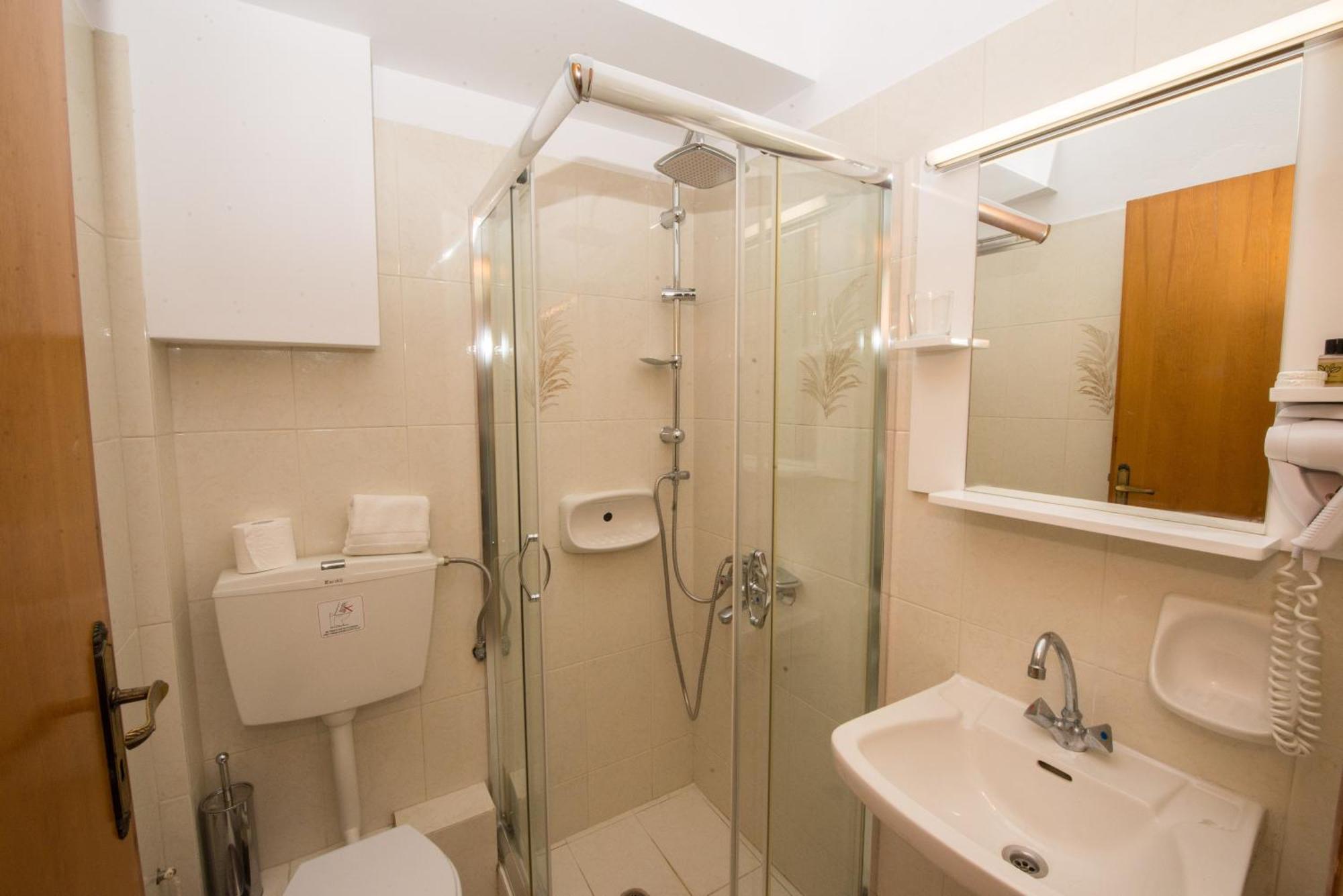 Apraos Dionysos Apartments חדר תמונה