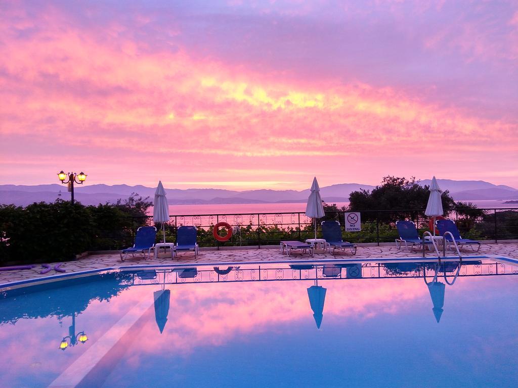 Apraos Dionysos Apartments מראה חיצוני תמונה