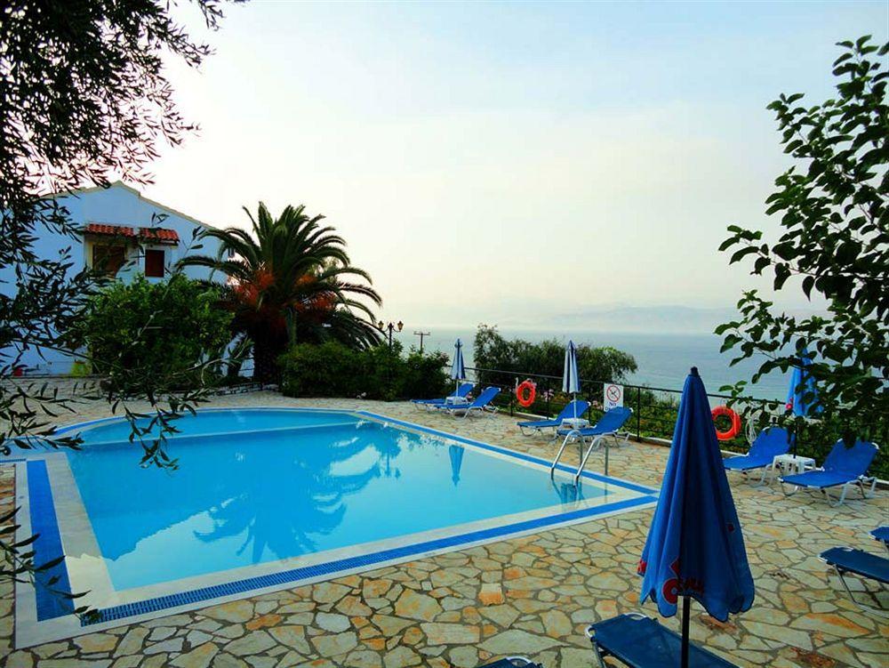 Apraos Dionysos Apartments מראה חיצוני תמונה