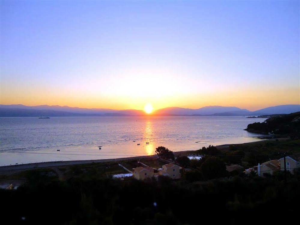 Apraos Dionysos Apartments מראה חיצוני תמונה