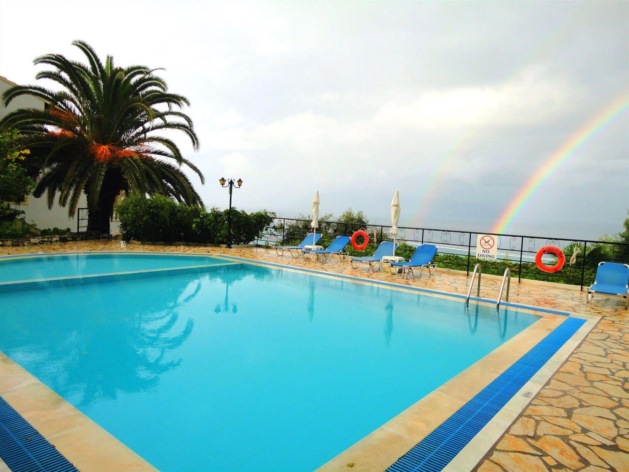 Apraos Dionysos Apartments מראה חיצוני תמונה